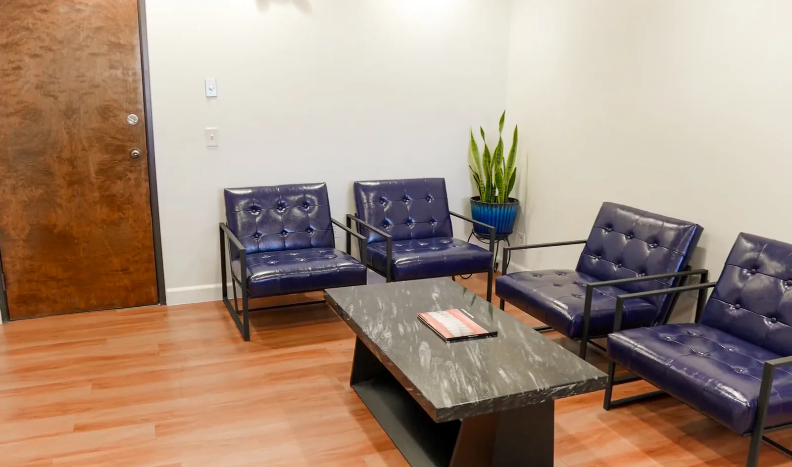Inside Seren Advanced Dentistry Oxnard — Oxnard, CA (5)