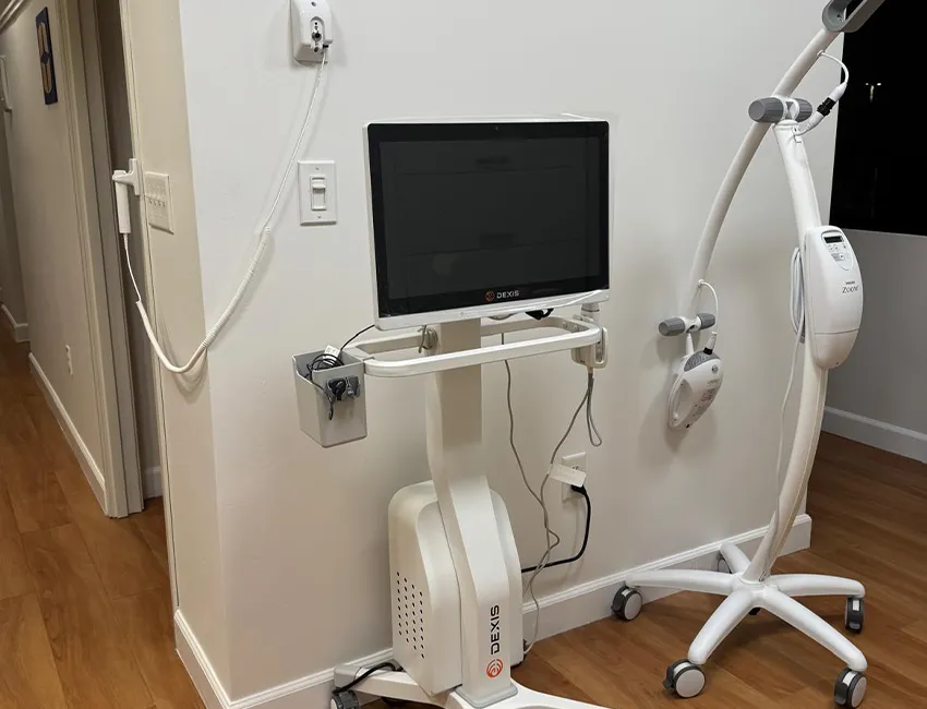 Inside Seren Advanced Dentistry Oxnard — Oxnard, CA (13)