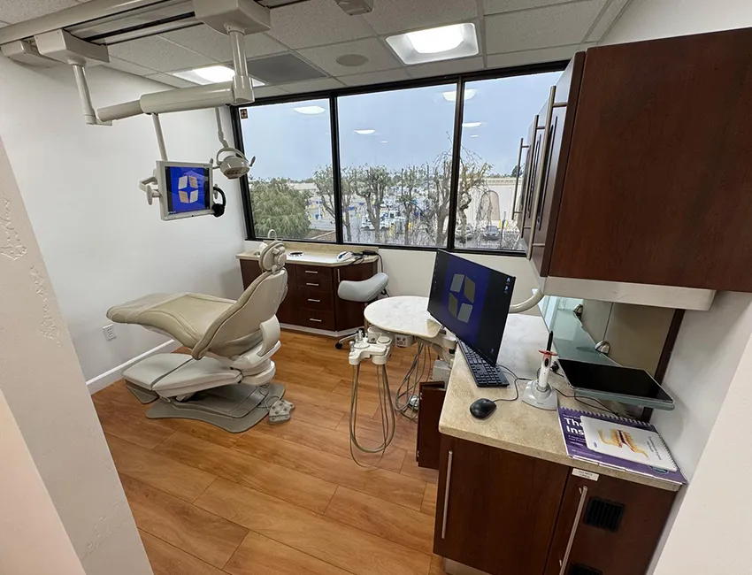 Inside Seren Advanced Dentistry Oxnard — Oxnard, CA (9)