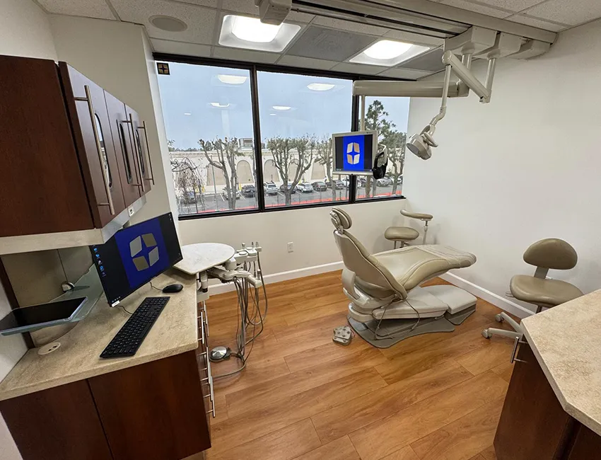 Inside Seren Advanced Dentistry Oxnard — Oxnard, CA (8)